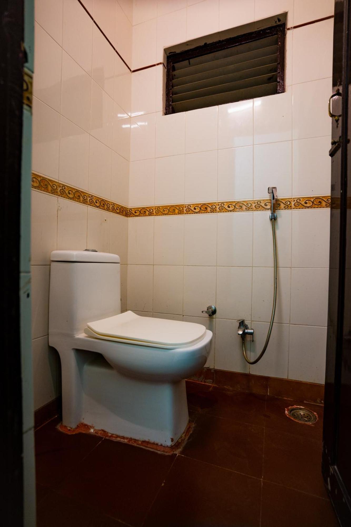 Hotel Girdhar Mahal Indore Zewnętrze zdjęcie
