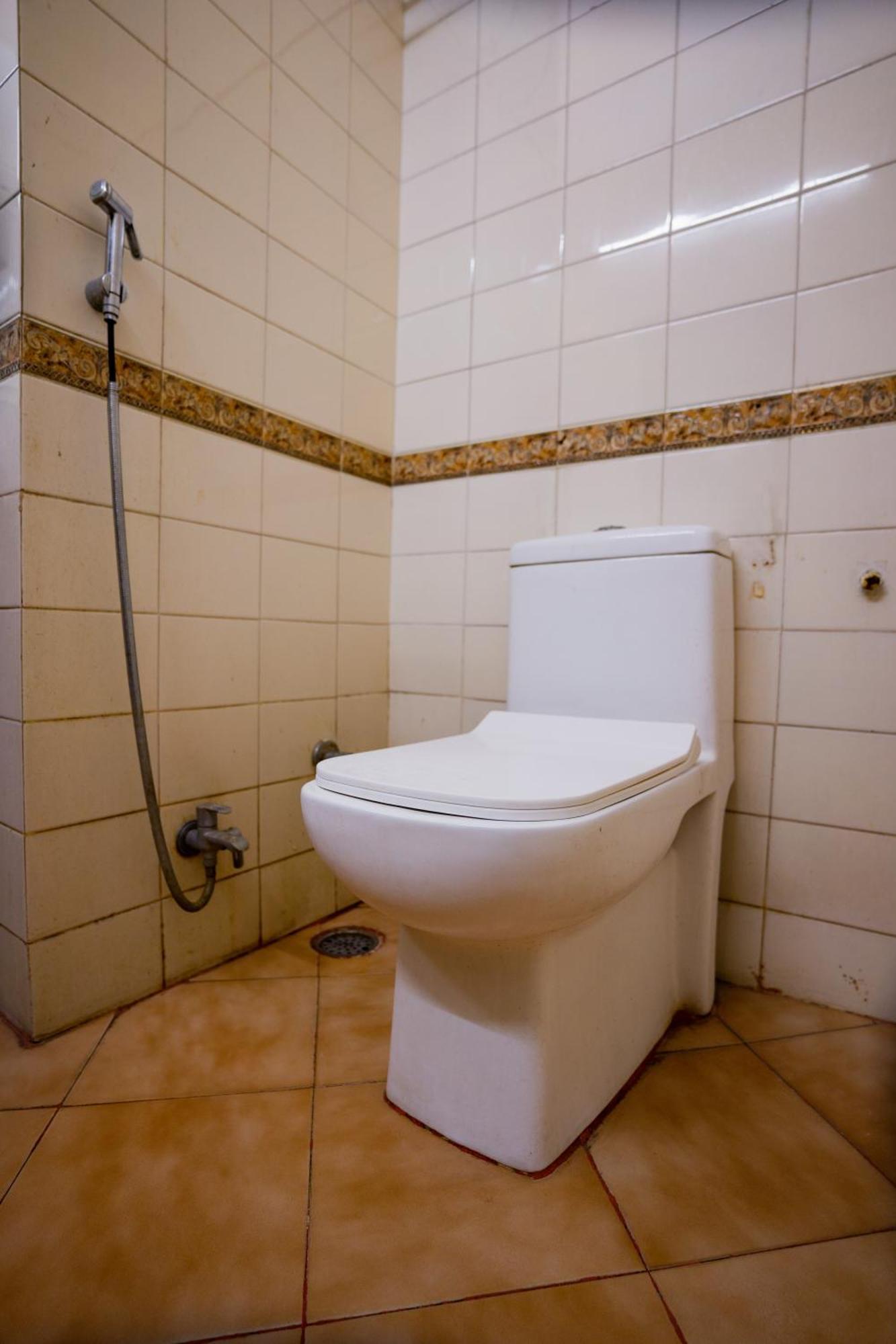 Hotel Girdhar Mahal Indore Zewnętrze zdjęcie
