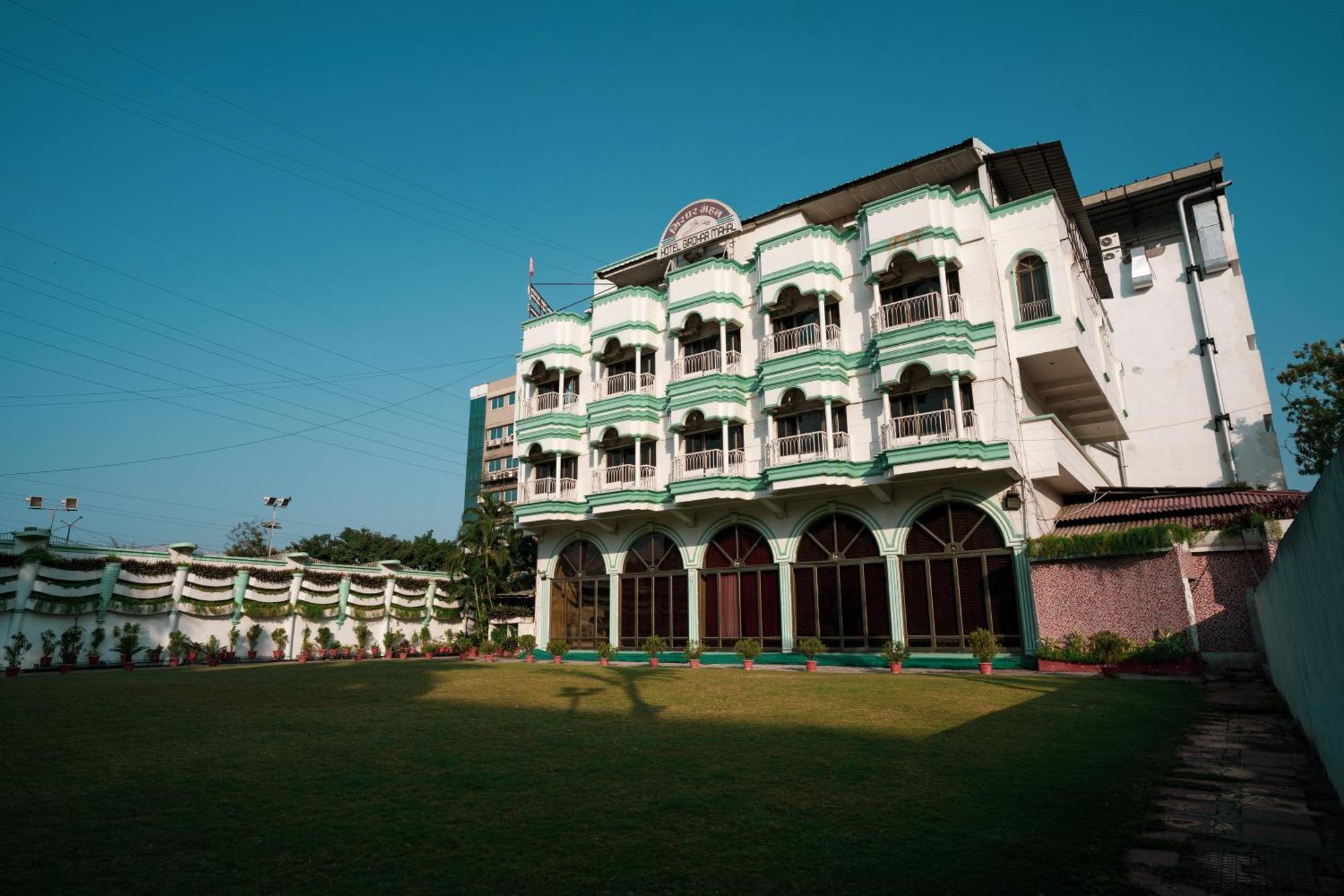 Hotel Girdhar Mahal Indore Zewnętrze zdjęcie